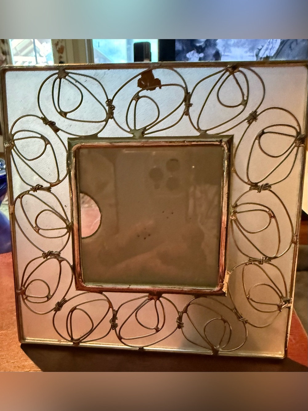 Decorative silver Wire Photo Frame - Square Center. New.